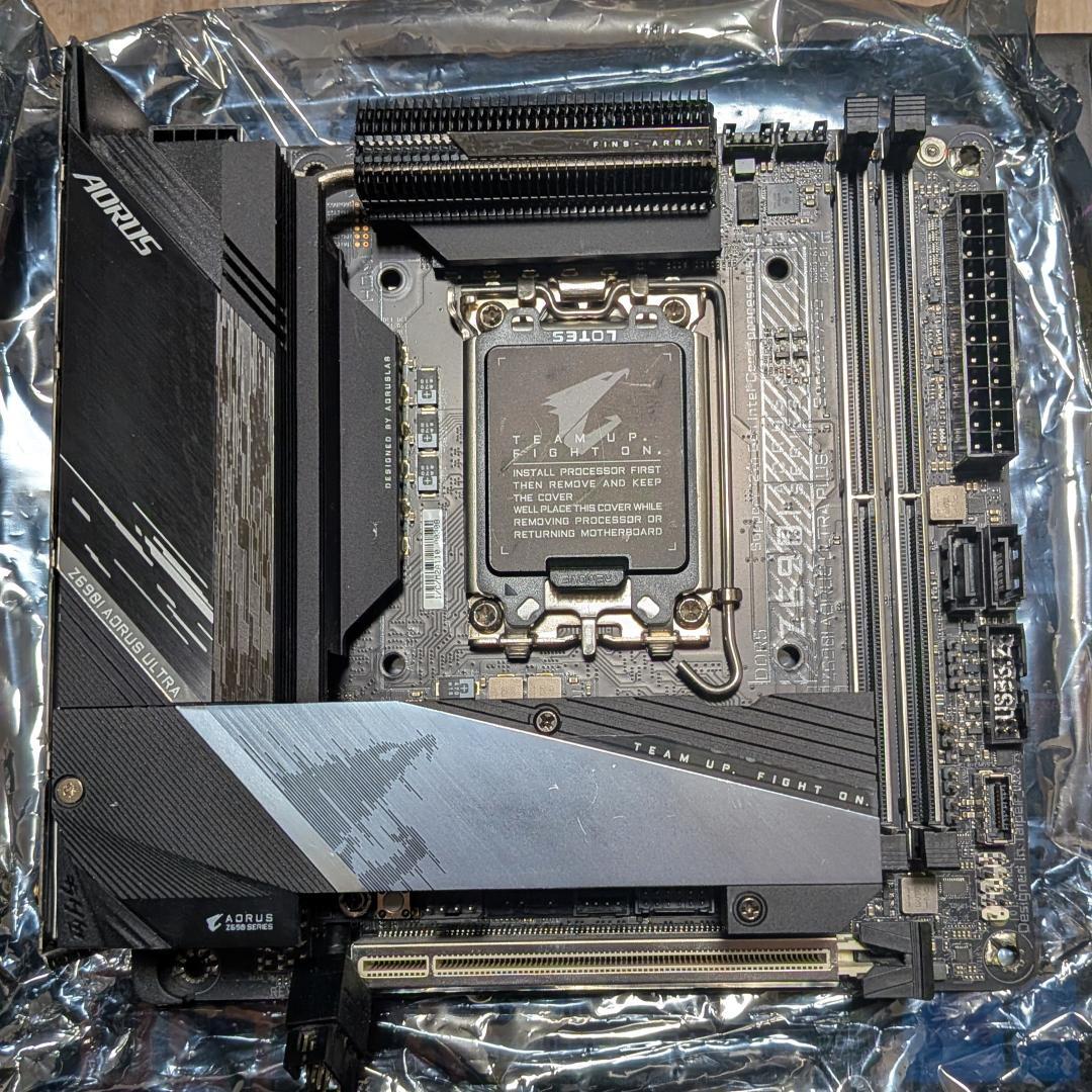 マザーボード GIGABYTE Z690I AORUS ULTRA PLUS