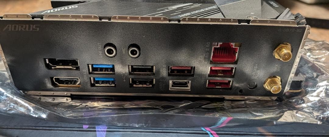 マザーボード GIGABYTE Z690I AORUS ULTRA PLUS