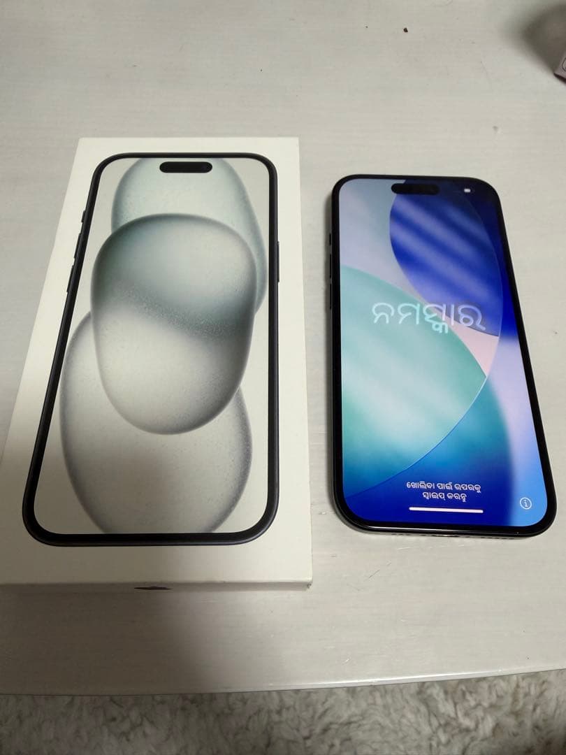 画面割れ無しiPhone 15 ブラック 128GB 本体箱付き