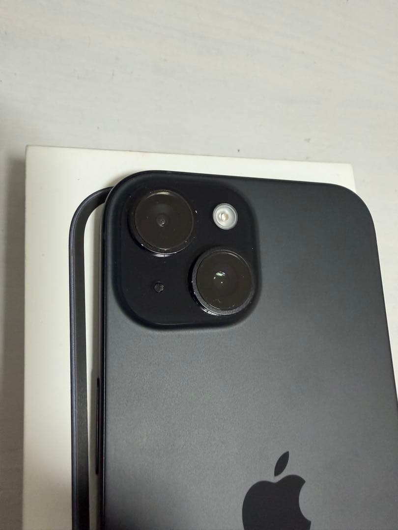 画面割れ無しiPhone 15 ブラック 128GB 本体箱付き