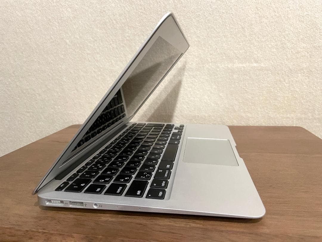 MacBook Air 11\"　2013　i7　8GB　500GB　まずまず美品