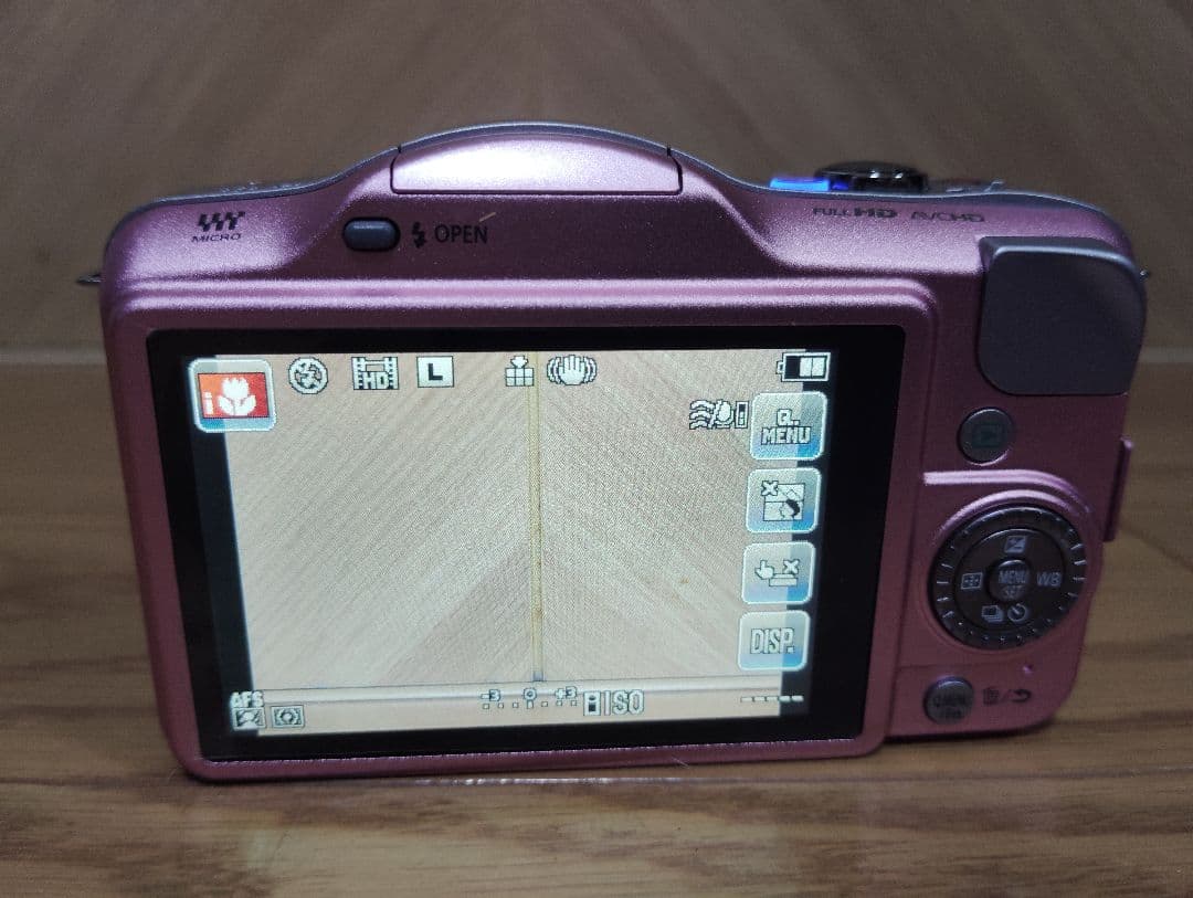 【極美品】Panasonic Lumix DMC-GF3 ピンク ミラーレス一眼