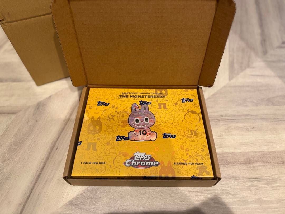 【新品未開封品】2025 ToppsLabubu 1box シュリンク付 トレカ