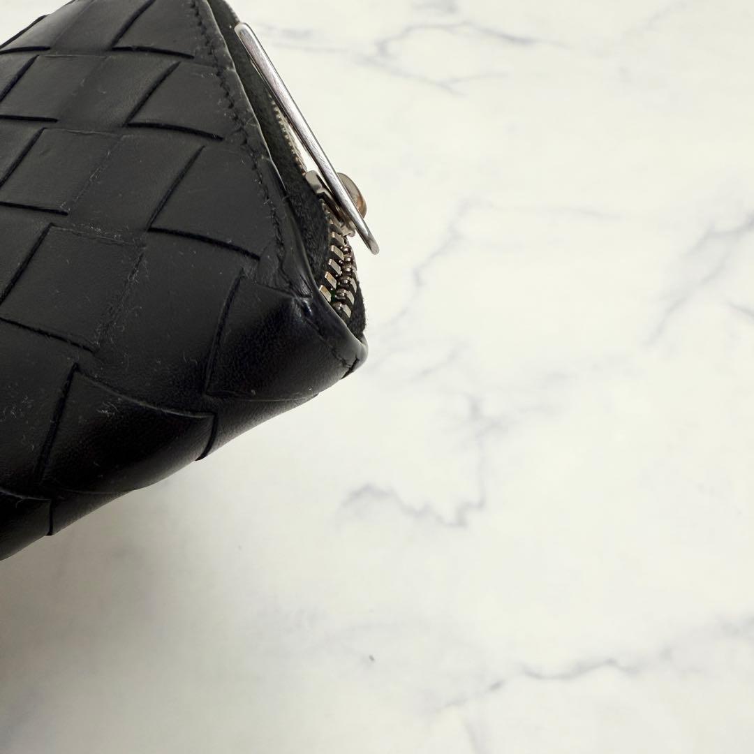 極美品　BOTTEGA VENETA マキシイントレチャート 長財布 黒 × 緑