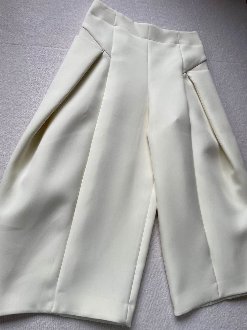 HIROKO KOSHINO ヒロココシノ 立体タック ワイドパンツ 38