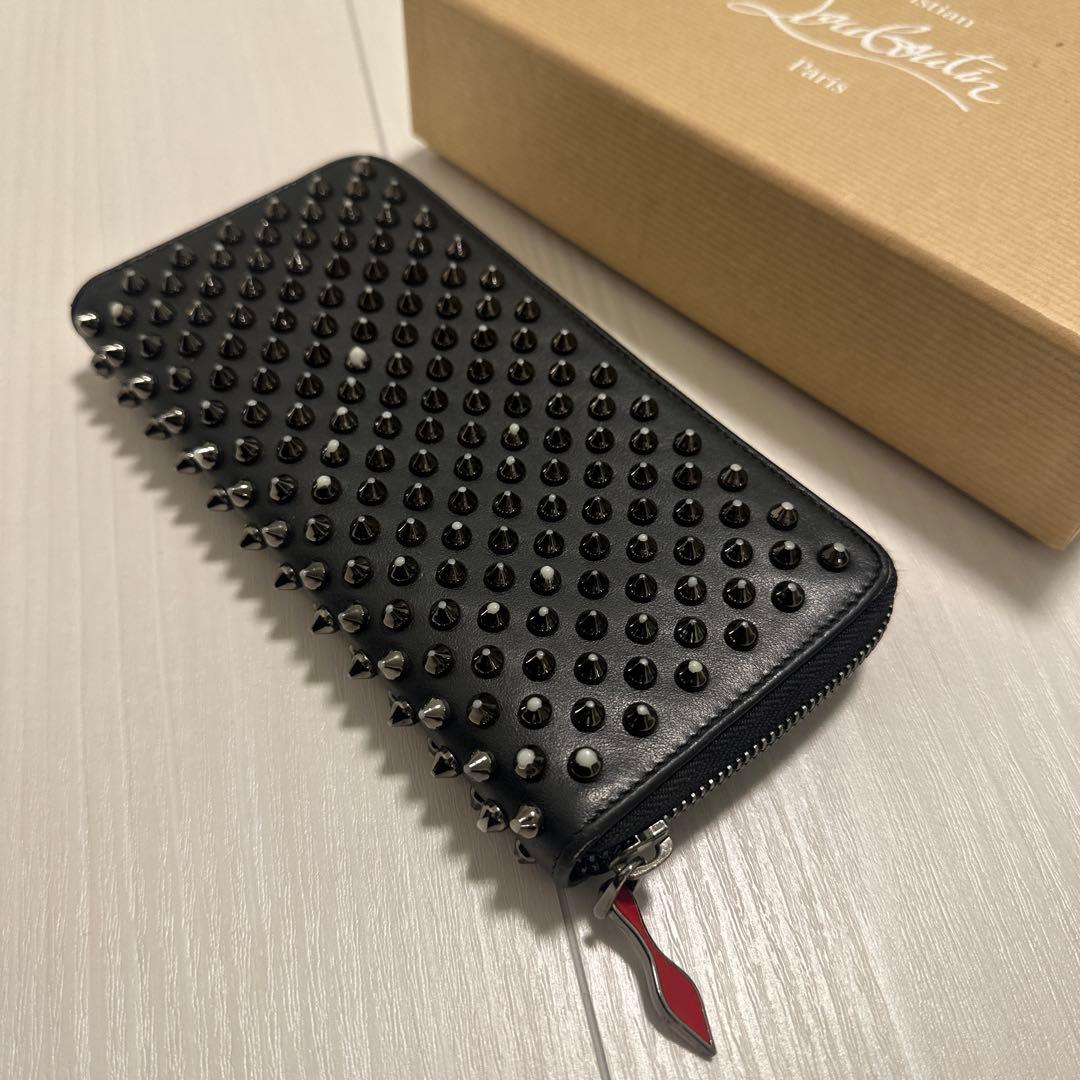 ルブタン　財布