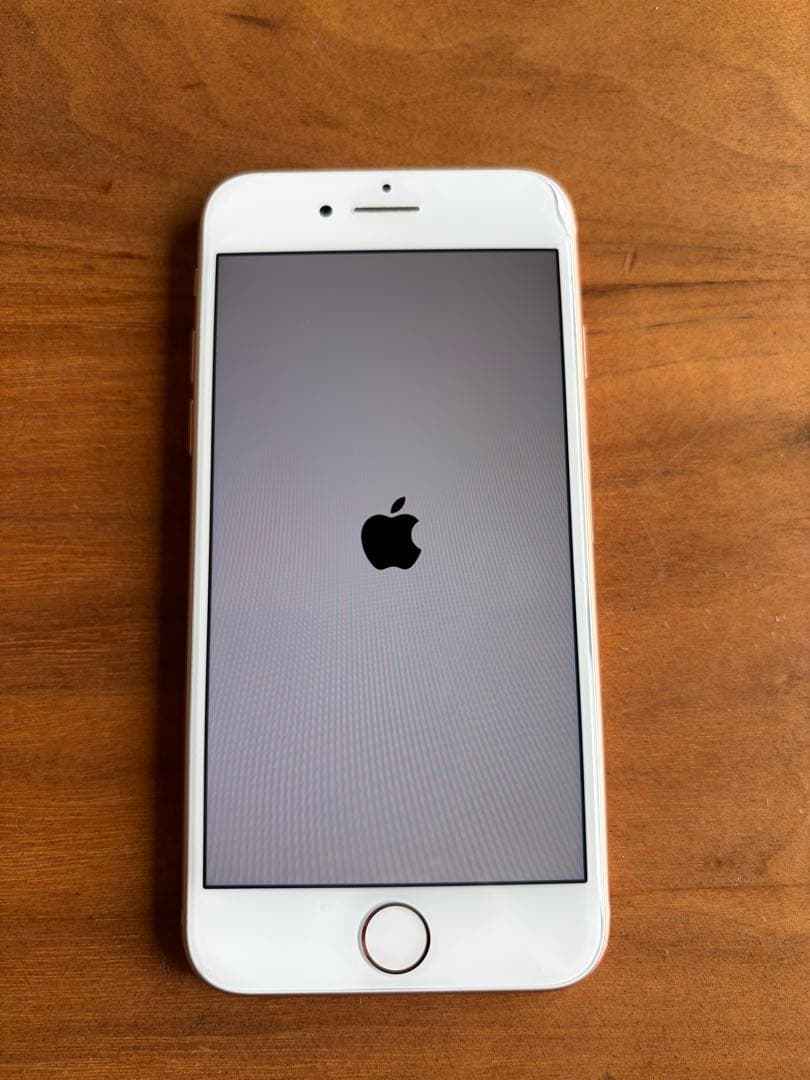 Apple iPhone 8 本体　ゴールド　64GB SIMフリー