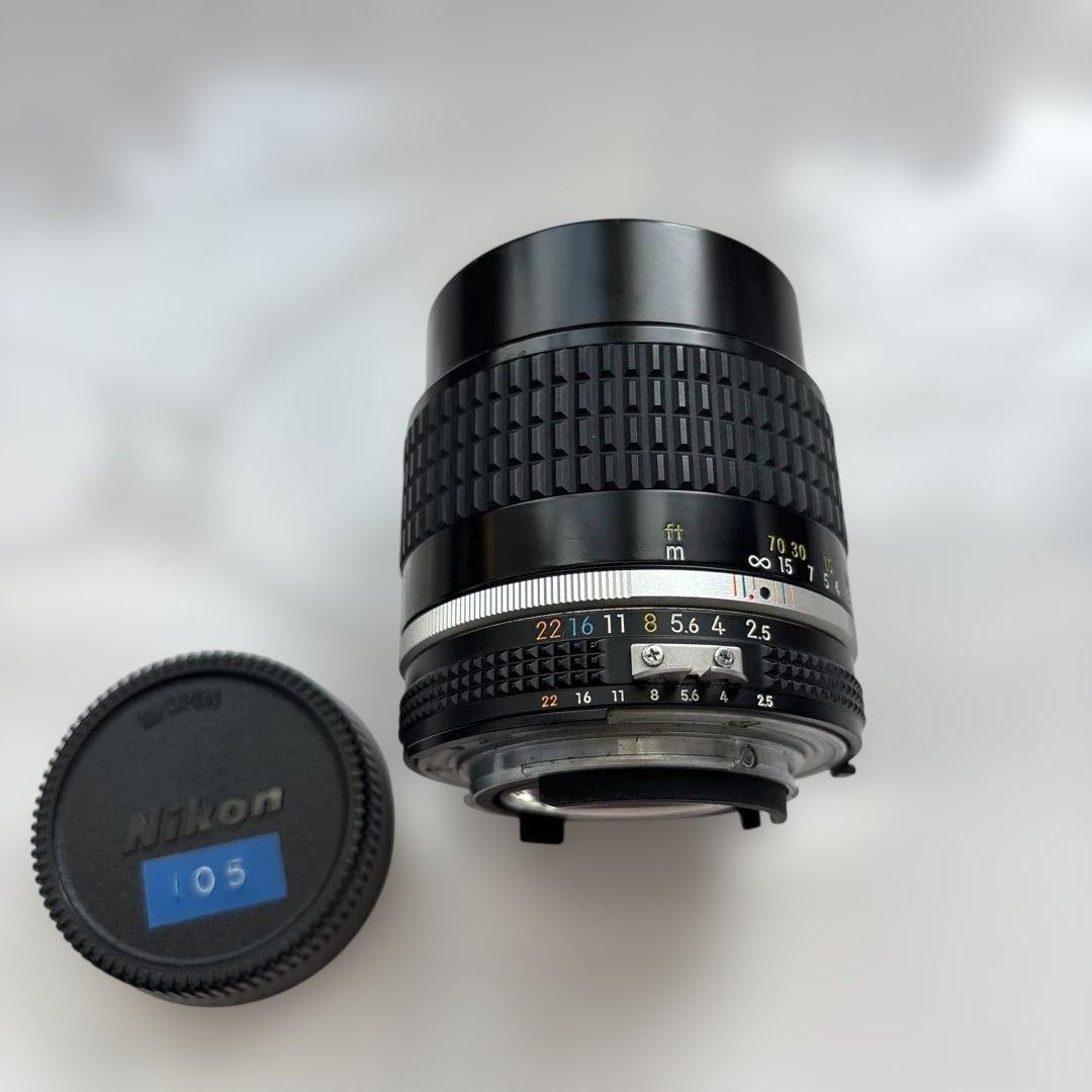 NikonレンズNIKKOR 105mm f2.5