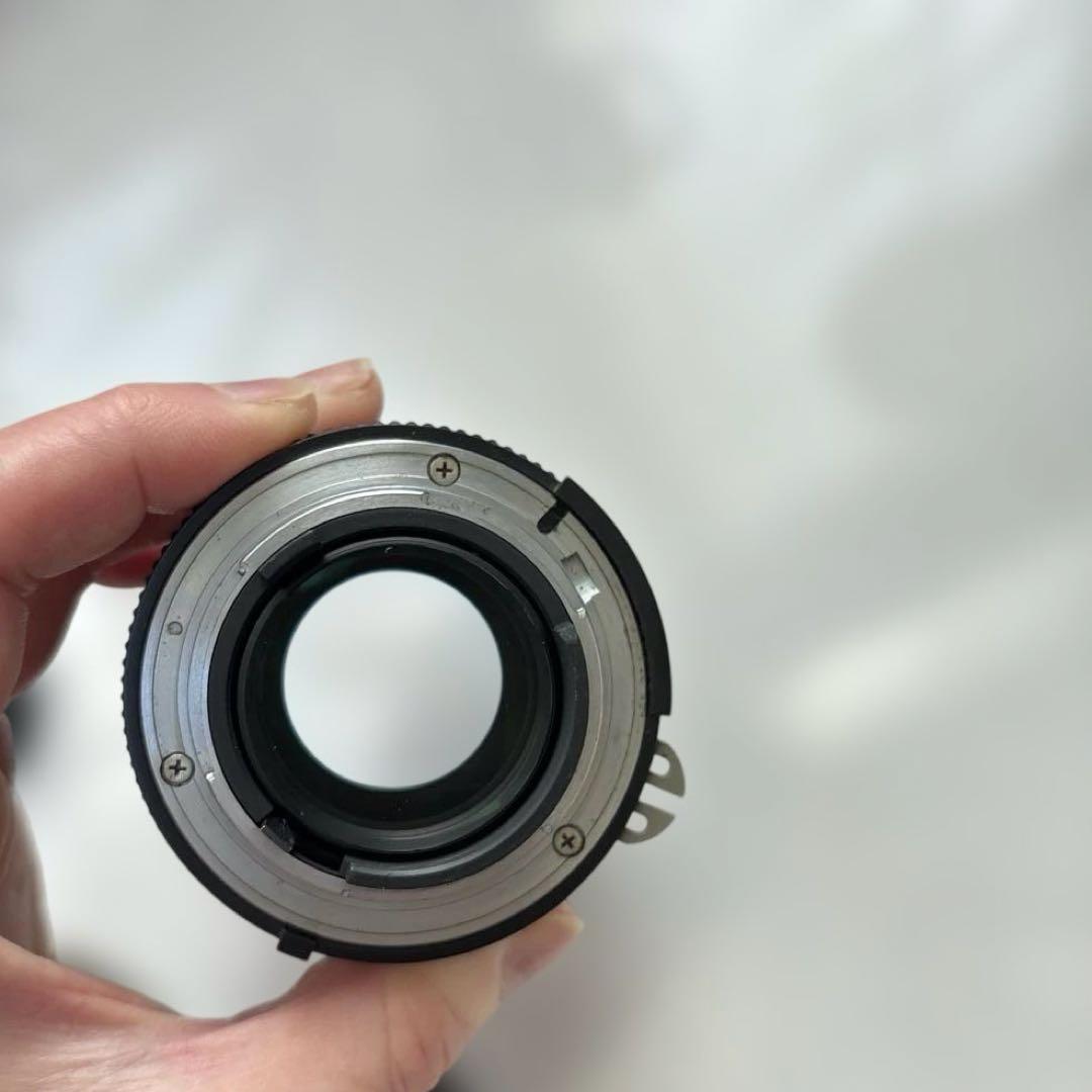 NikonレンズNIKKOR 105mm f2.5