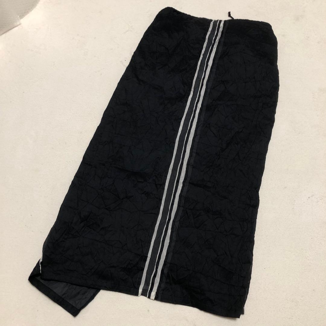 ワイズ　Yohji Yamamoto シワ加工ロングスカート　Lライン入り　黒￼
