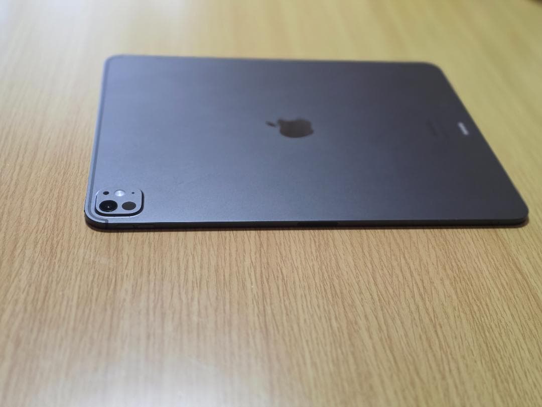 【美品】iPad Pro M4 13 256GB Pencil・キーボード付