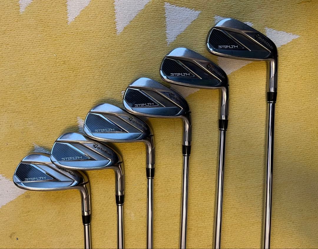 テーラーメイドステルス　6〜A シャフト　ダイナミックゴールド　120 S200