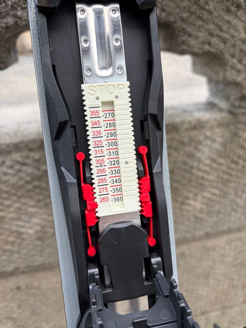 ATMIC REDSTAR X9i 168 WB スキー板 値下げ可