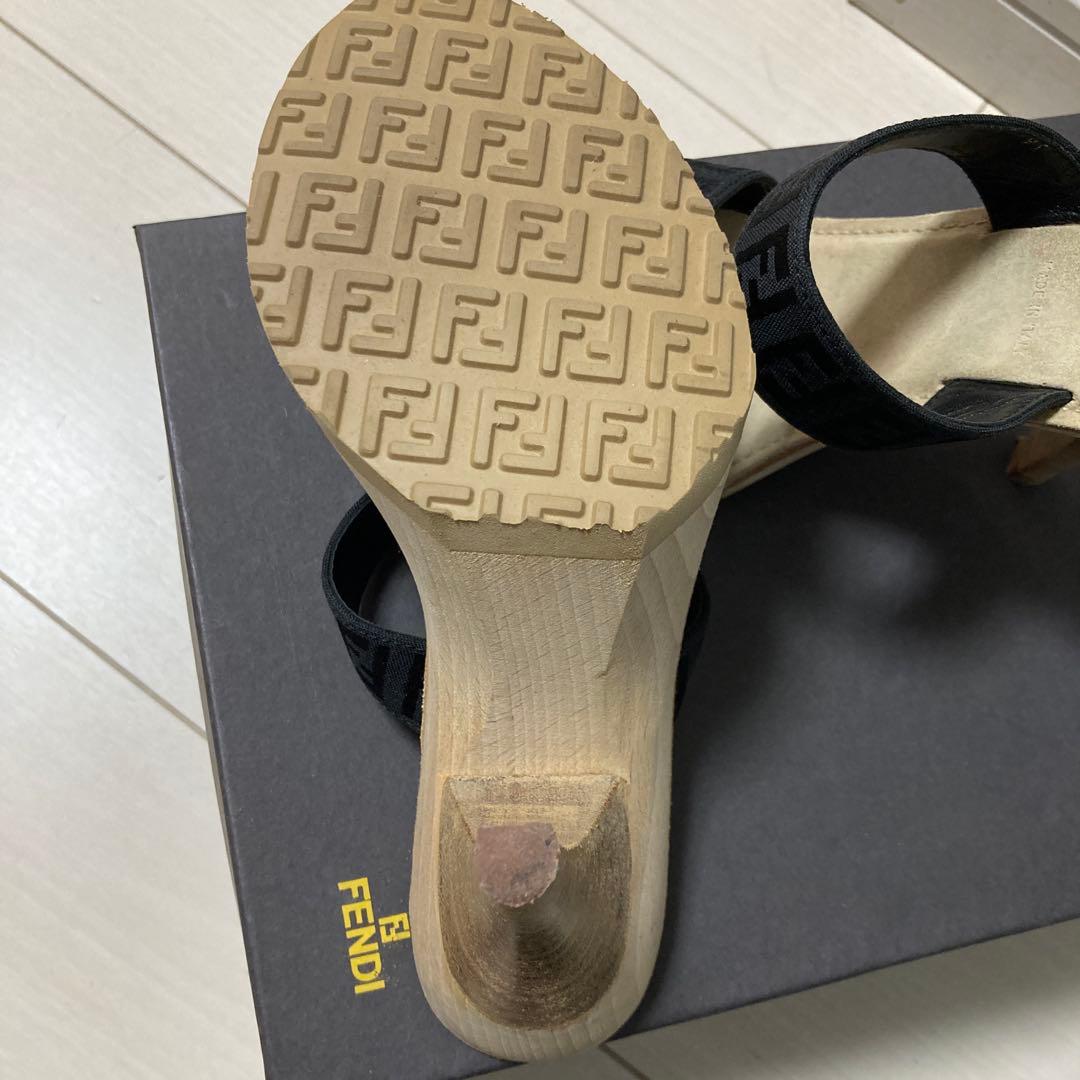 FENDI ブラック サンダル 約7cmヒール