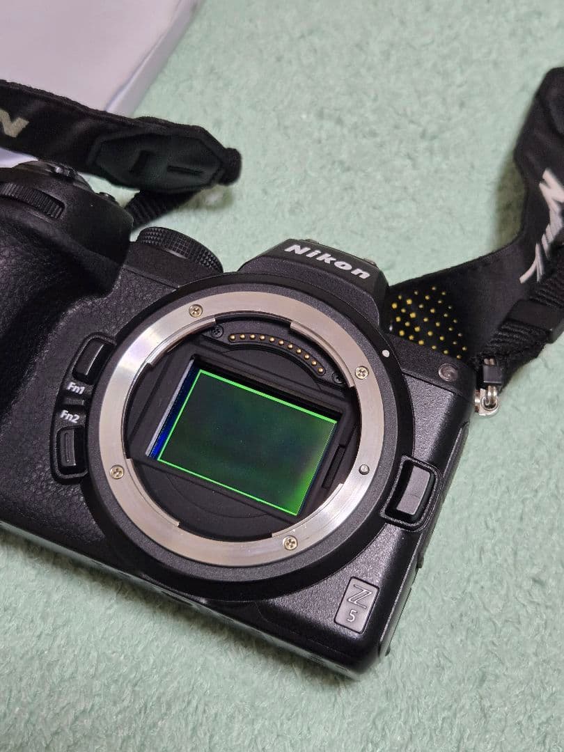 Nikon Z 5 ミラーレスカメラ 本体　説明書付き　元箱無し