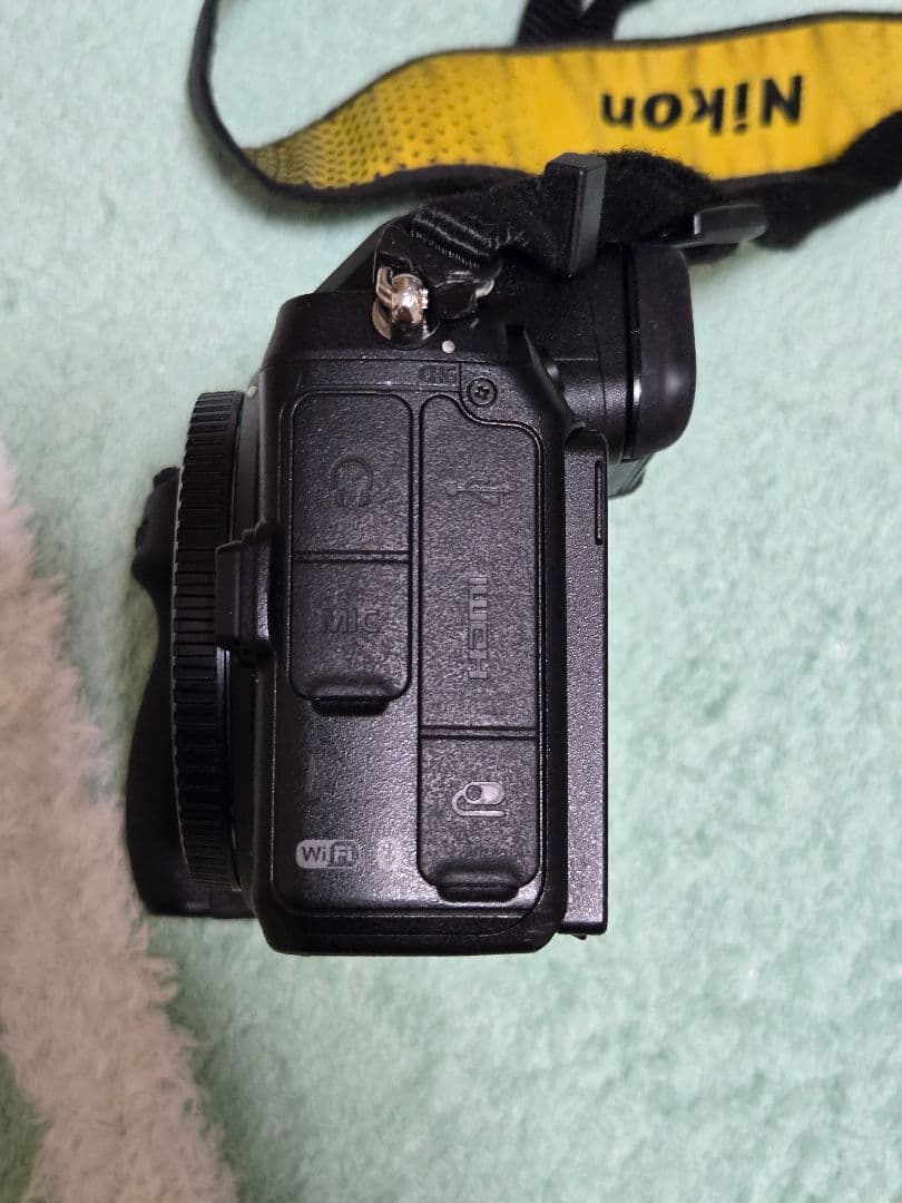 Nikon Z 5 ミラーレスカメラ 本体　説明書付き　元箱無し