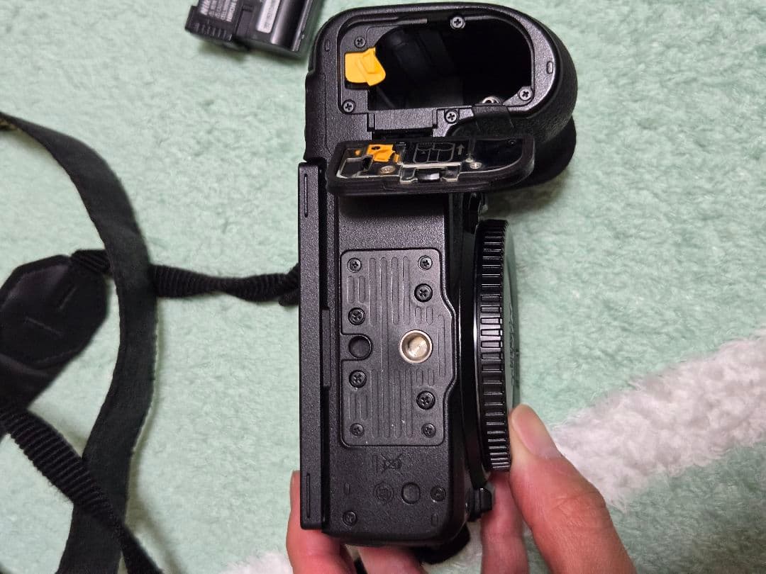 Nikon Z 5 ミラーレスカメラ 本体　説明書付き　元箱無し