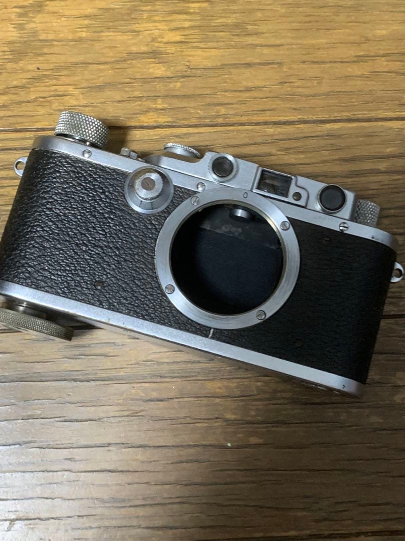 ☆Leica カメラ 本体+ケースのみ☆