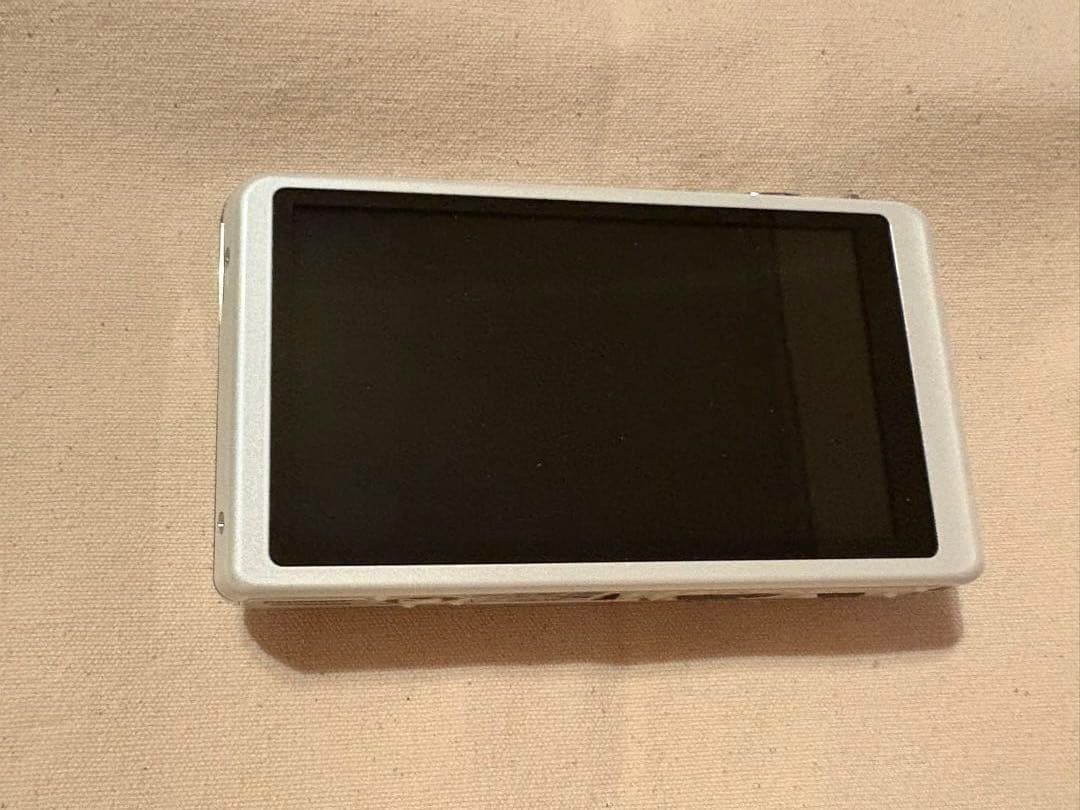 Panasonic DMC-FX77ホワイト ルミックスFX77 本体と付属品