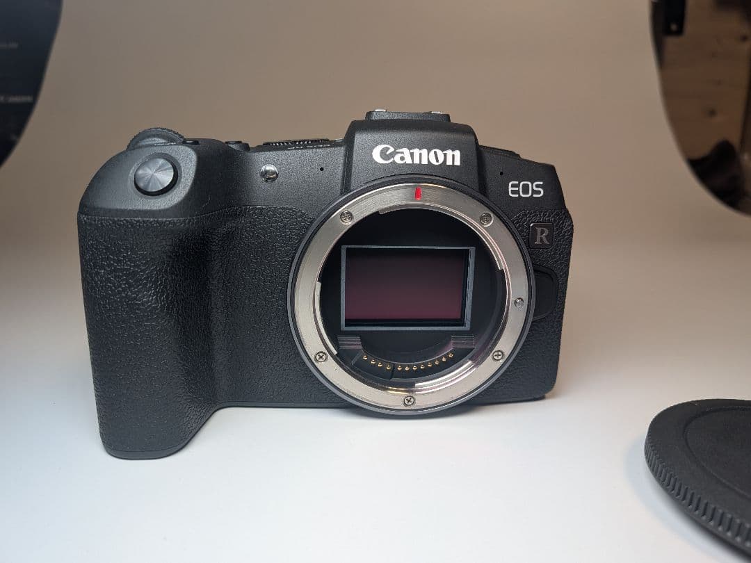 EOSRP+単焦点レンズセット　本体+RF50mmｆ1.8　単焦点レンズ＋おまけ