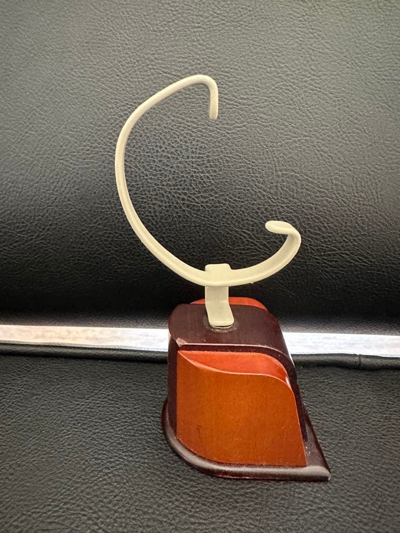 チューダー チュードル ディスプレイスタンド