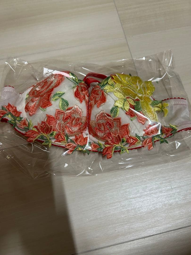 サルートsalute11G 中国の花嫁ブラショーツソングセット　Ｂ６５