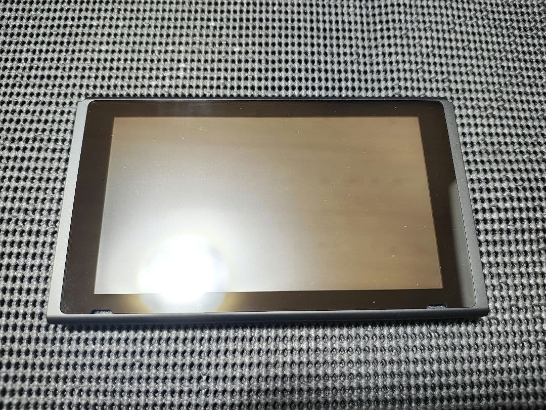美品　NintendoSwitch　ニンテンドースイッチ　本体　2024年製