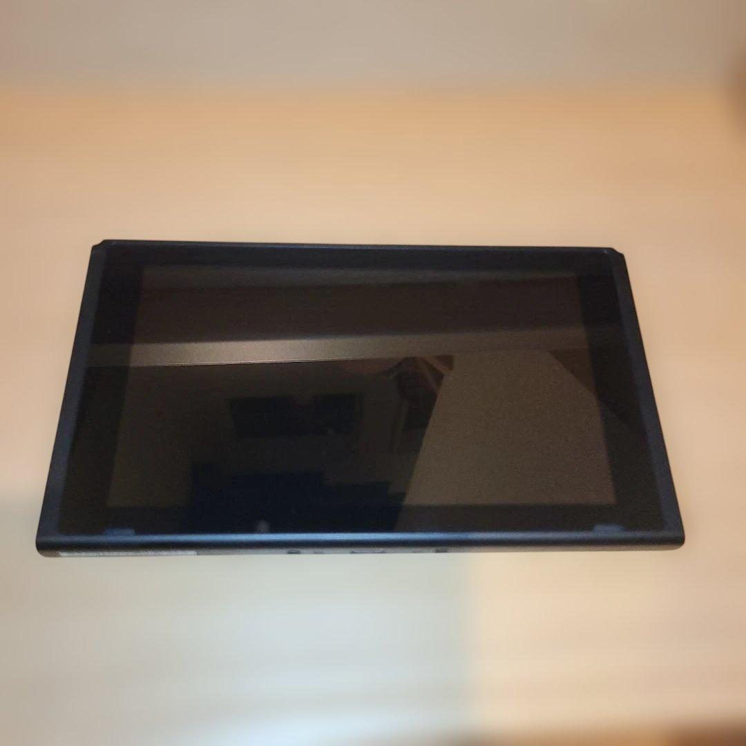 Nintendo Switch 2023年製 本体のみ 動作確認済み 任天堂