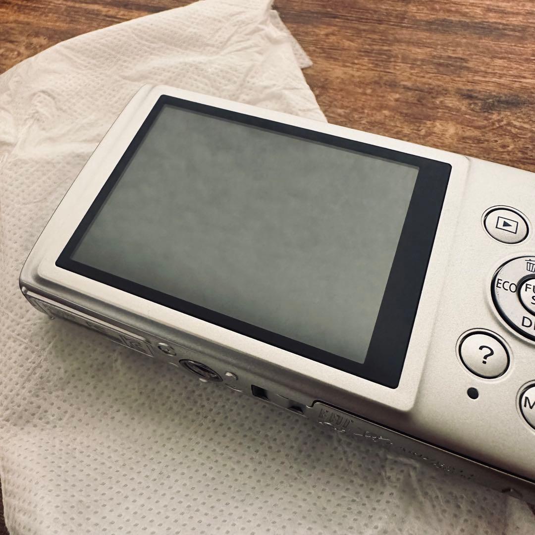 Canon IXY 170 シルバー　デジタルカメラ　コンパクト　デジカメ