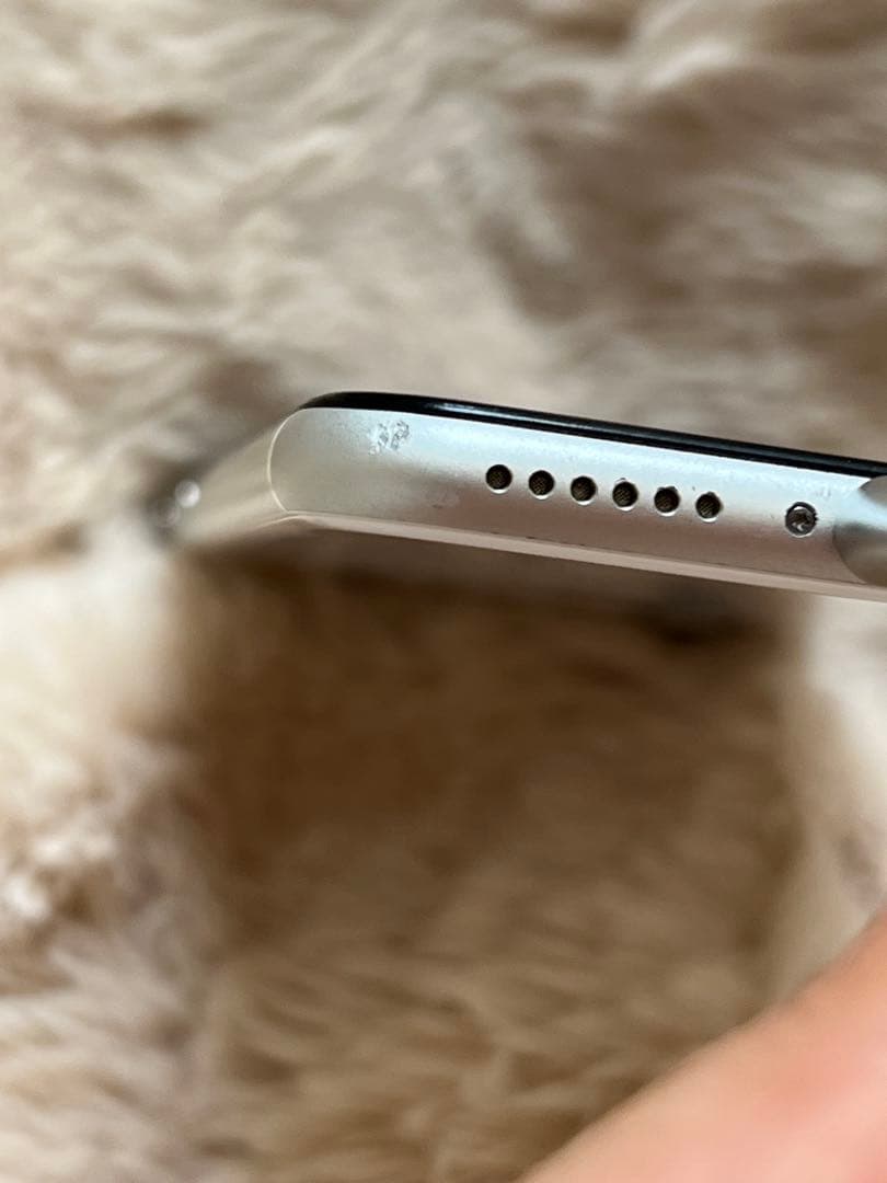 Apple iPhone SE2 ホワイト 64GB SIMフリー 値下げ不可