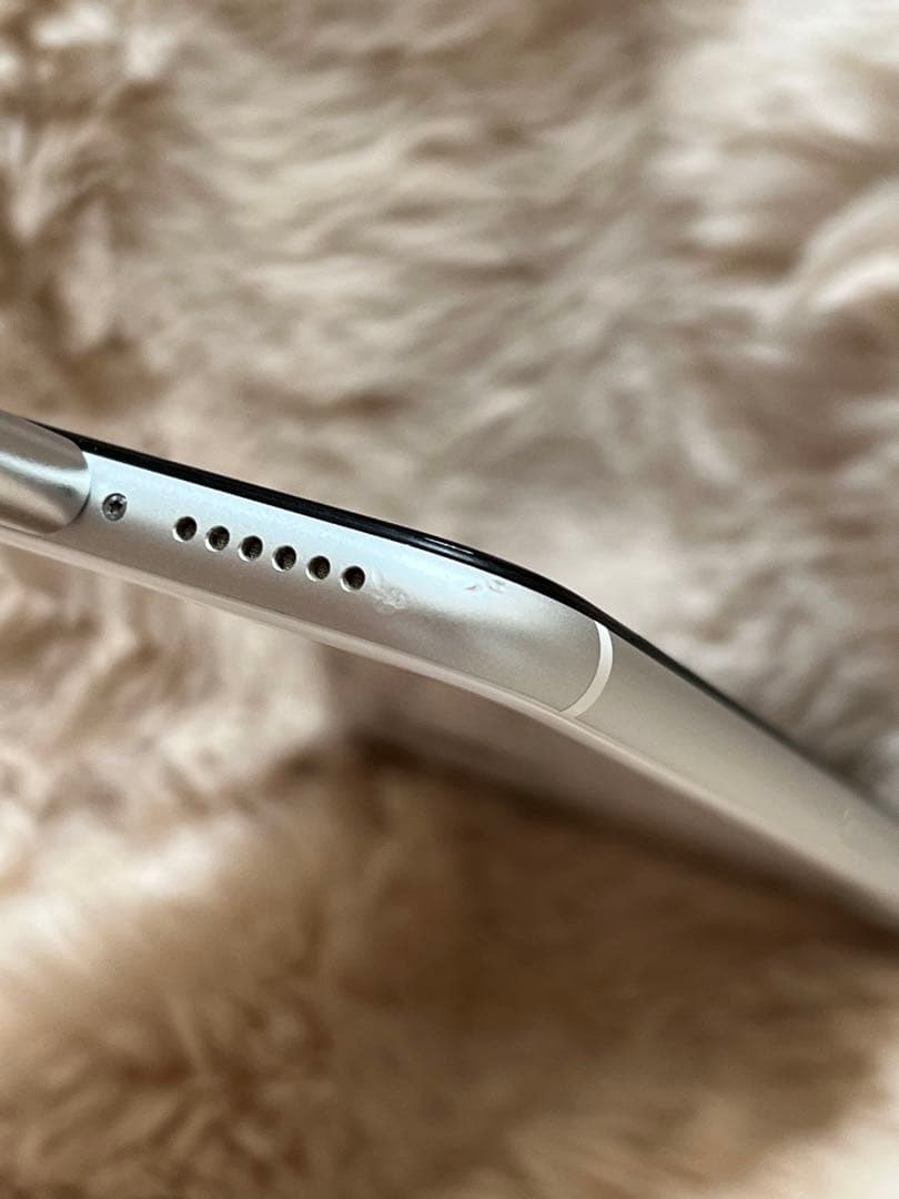 Apple iPhone SE2 ホワイト 64GB SIMフリー 値下げ不可