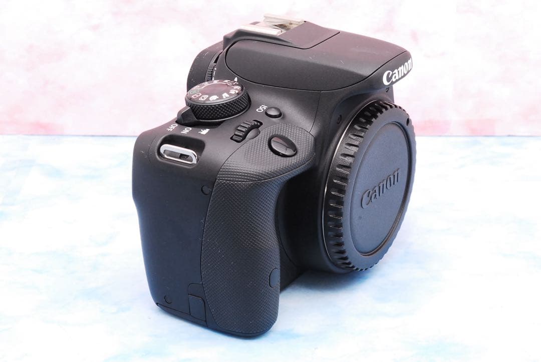 キャノン Kiss X7★S数極少★一眼レフカメラ★軽量＆高性能★初心者向け