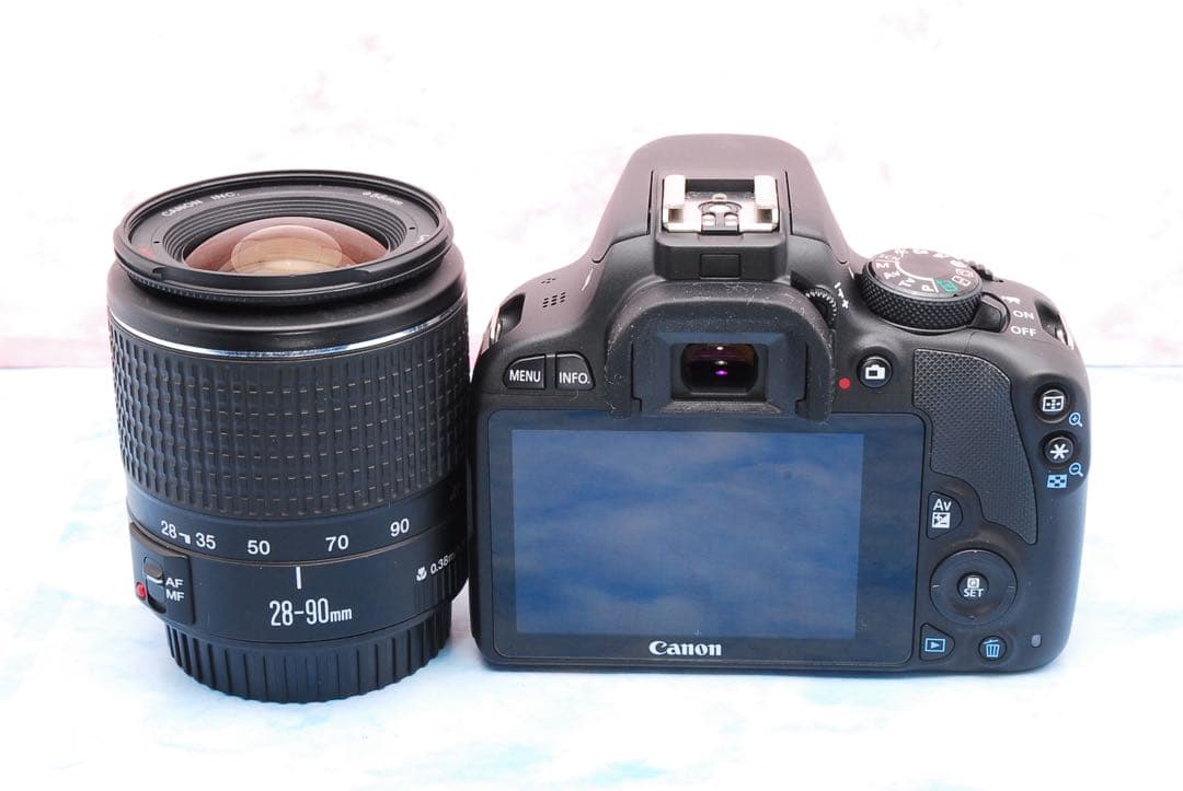 キャノン Kiss X7★S数極少★一眼レフカメラ★軽量＆高性能★初心者向け