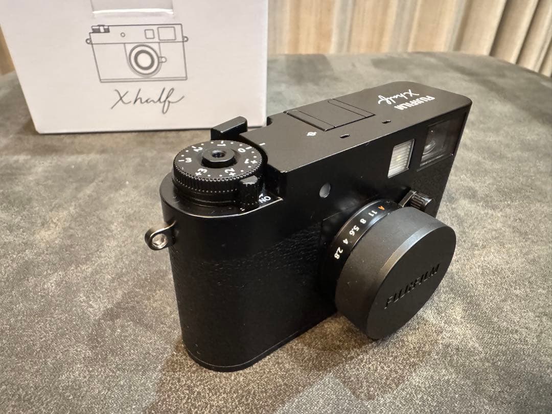 FUJIFILM X-HF1 X-halfブラック