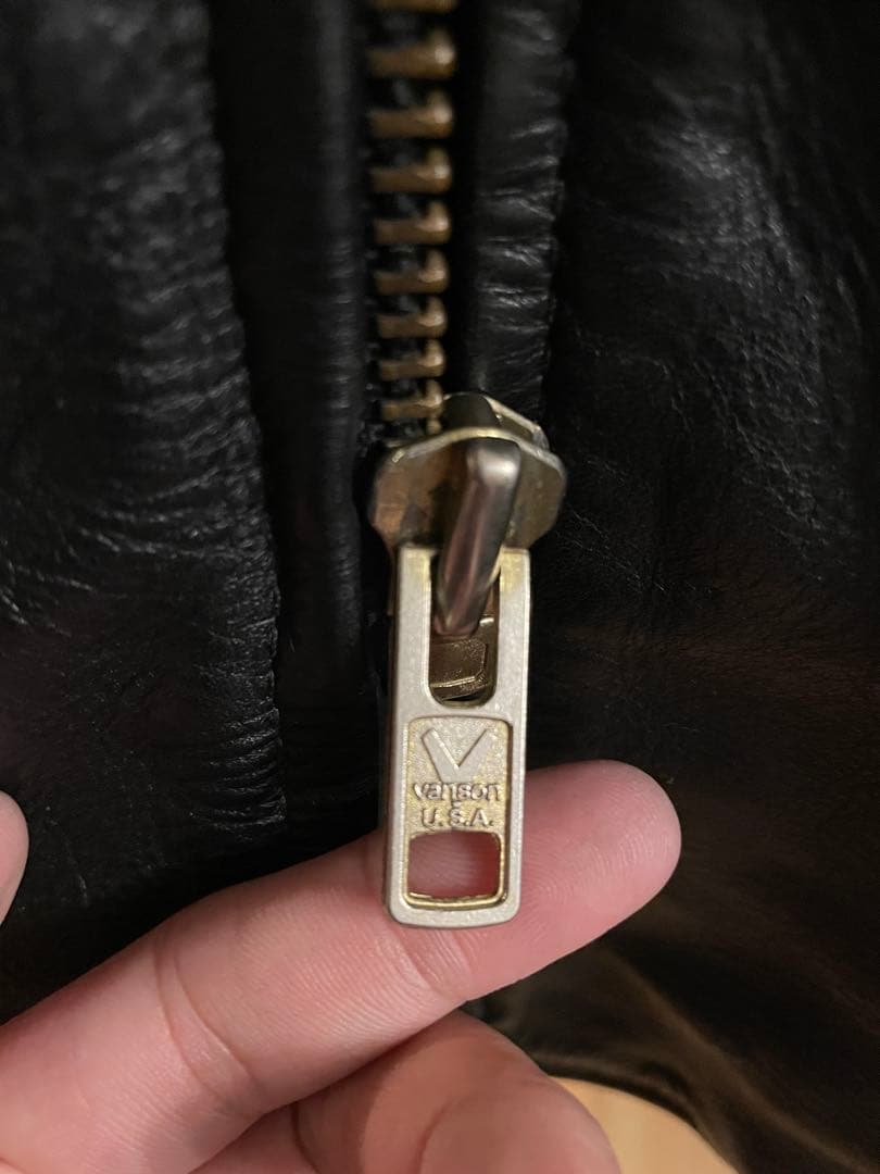 カッコ良すぎる革ジャン