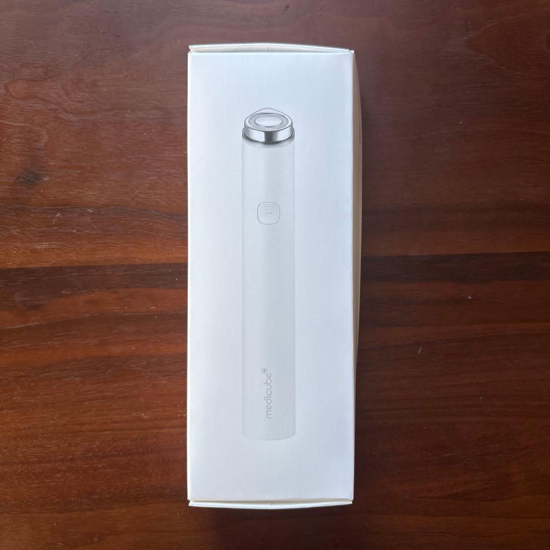 メディキューブ　ブースタープロミニ　ホワイト　美顔器