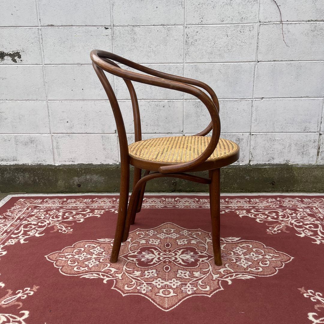 ビンテージ古家具◾️ZMG Radomsko社 ベントウッドアームチェア 曲木椅子