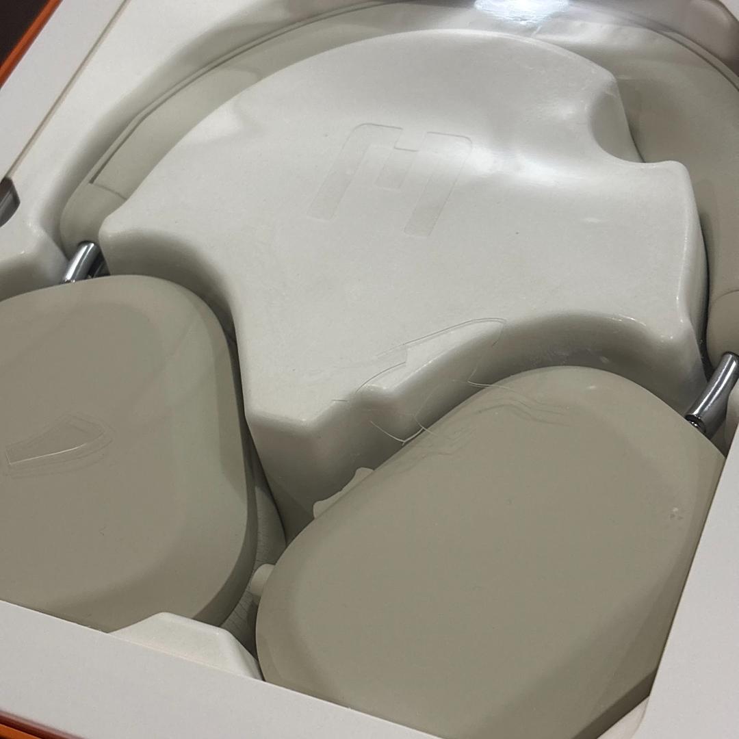 MONDO BY DEFUNC オーバーイヤー グレージュ