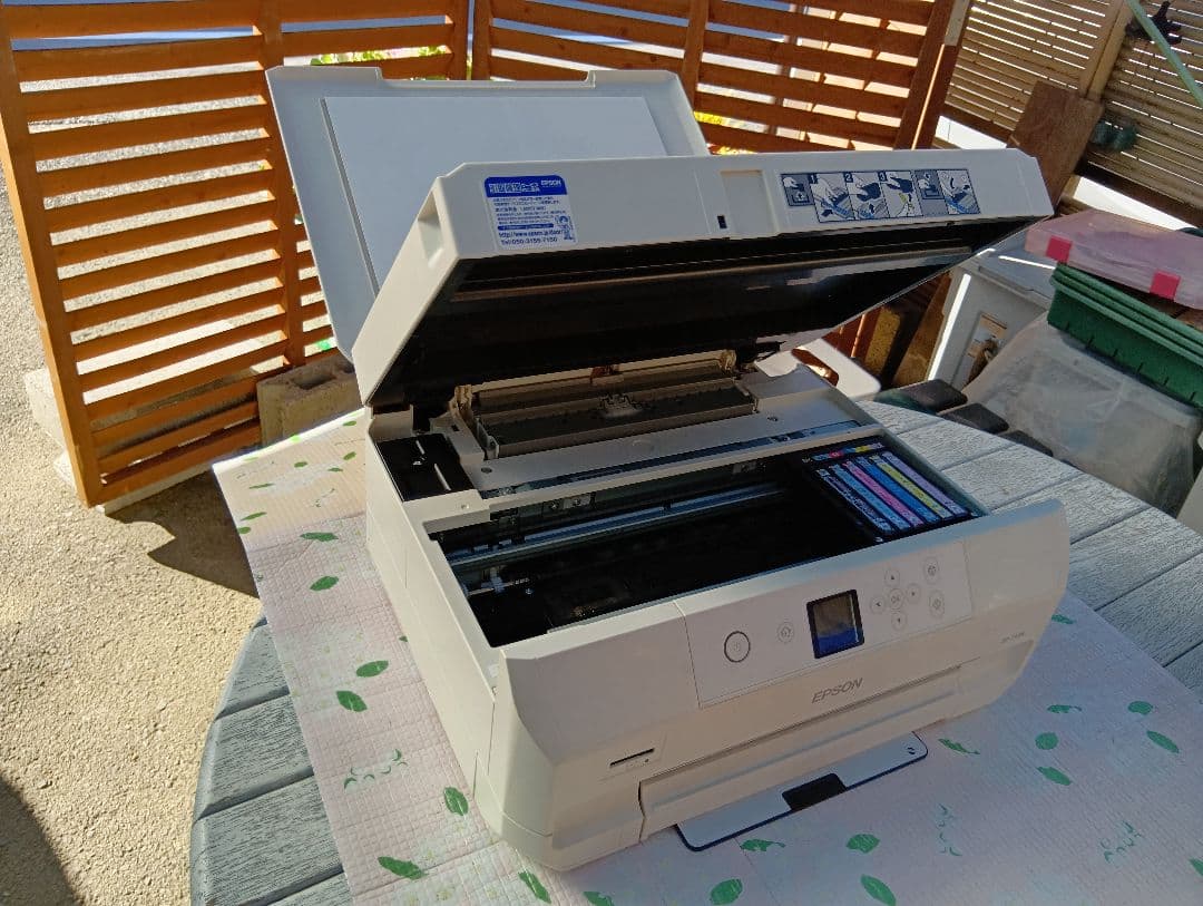 エプソンプリンターA4インクジェット複合機 カラリオ EP-710A ホワイト