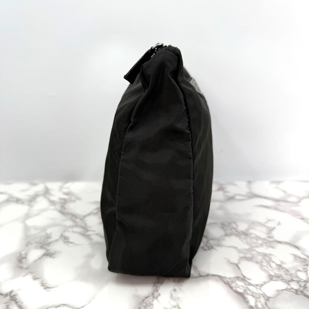 PRADA プラダ ポーチ ボディーバック ナイロン カーキ 三角プレート