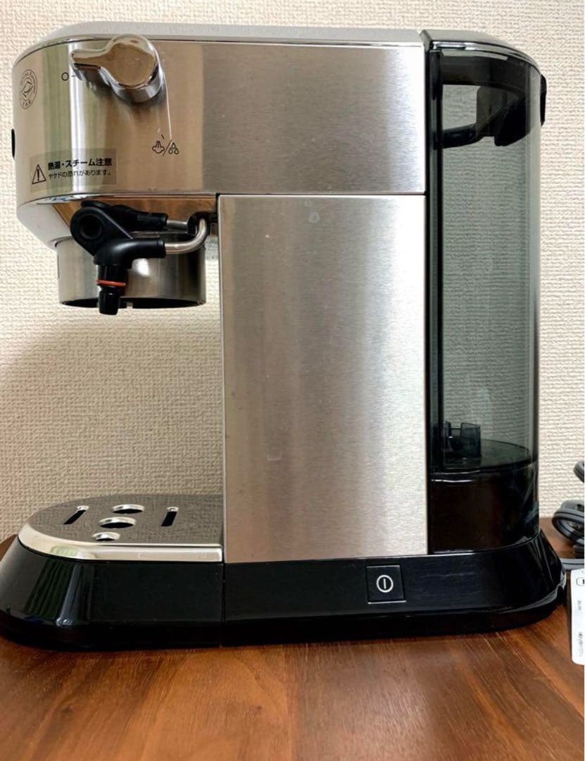 デロンギ　デディカ　エスプレッソ・カプチーノメーカー　EC680