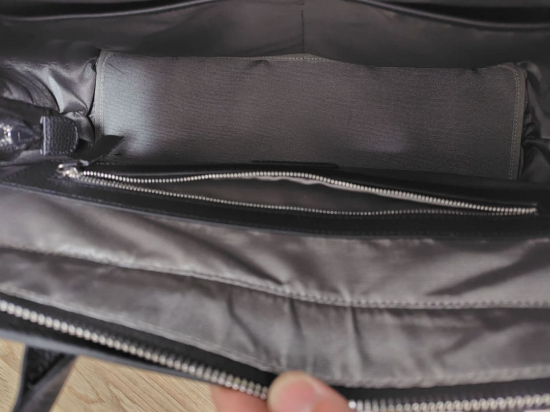 新品　BARNEYS NEWYORK レザー トート