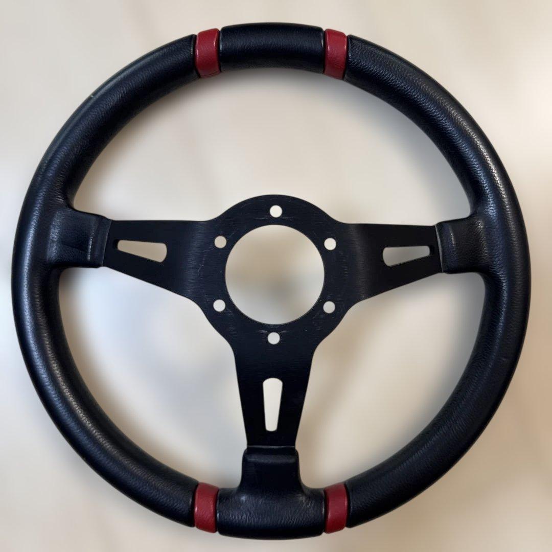 MOMO DRIFTING ステアリングホイール