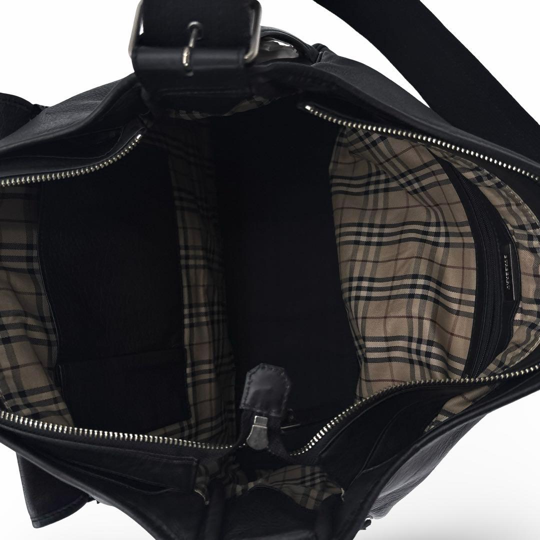 高級】Burberry バーバリー　メッセンジャーバッグ　ショルダー　レザー