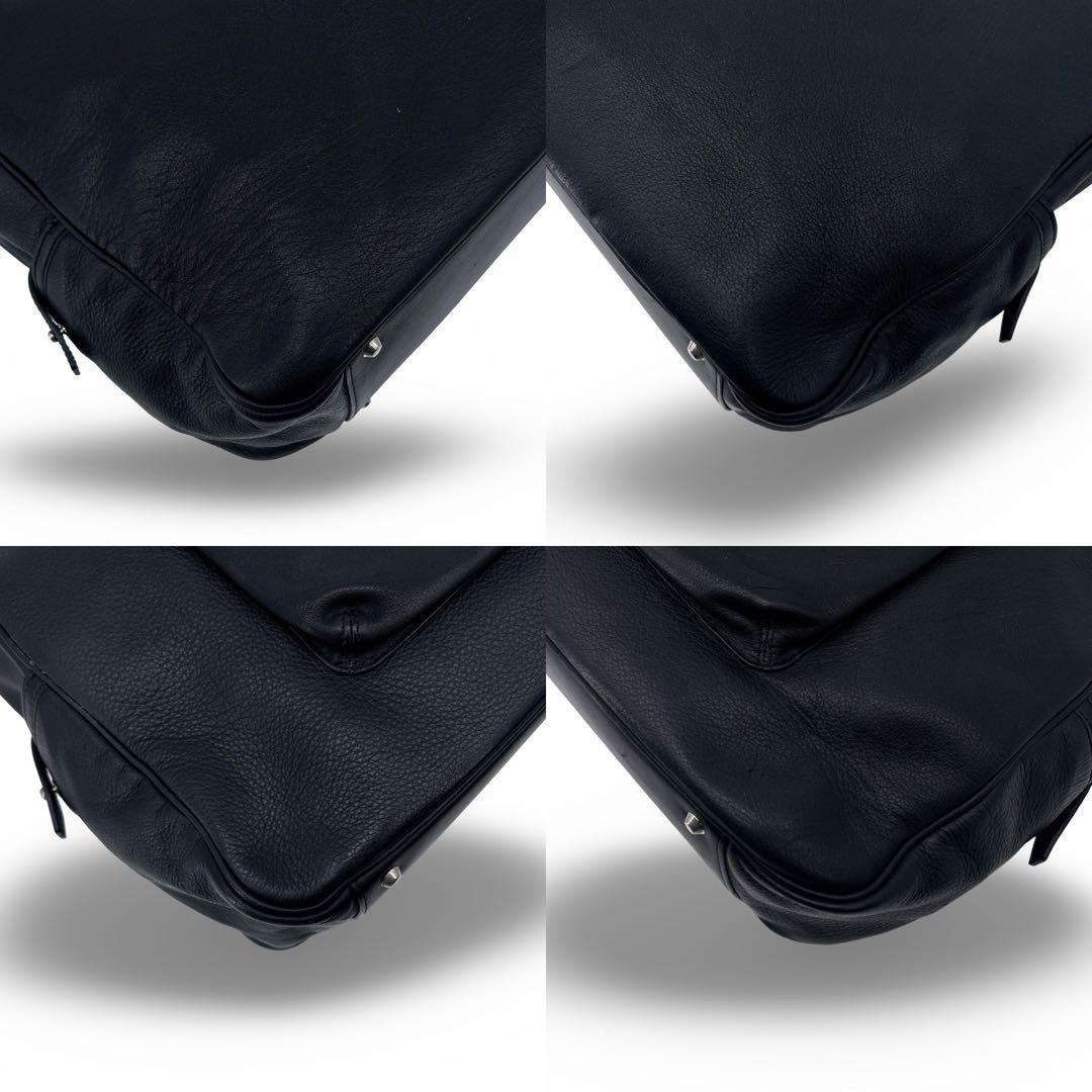 高級】Burberry バーバリー　メッセンジャーバッグ　ショルダー　レザー