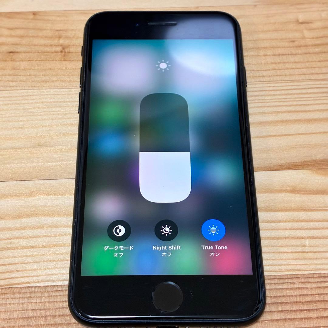 k*e様 バッテリー新品　iPhoneSE第3世代64GB SIMフリー　美品