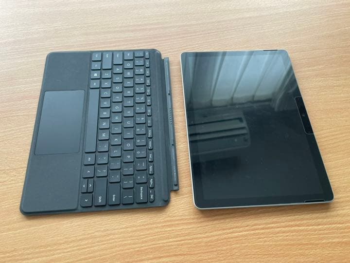Surface Go 3 キーボード付き