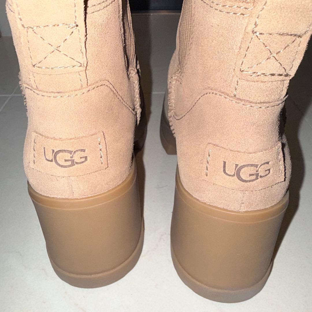 UGG モクシーチェルシー　厚底　ムートンブーツ　25cm