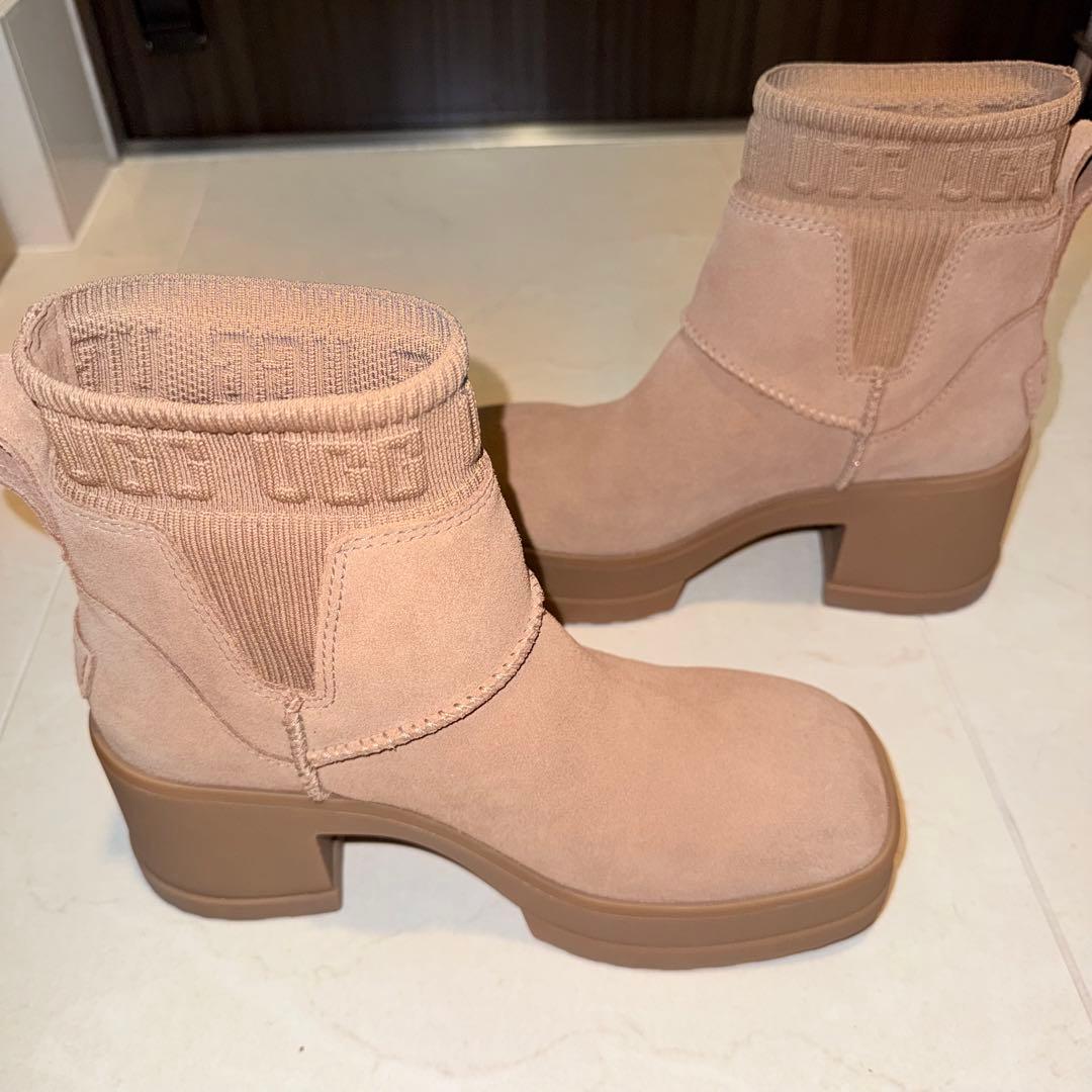 UGG モクシーチェルシー　厚底　ムートンブーツ　25cm