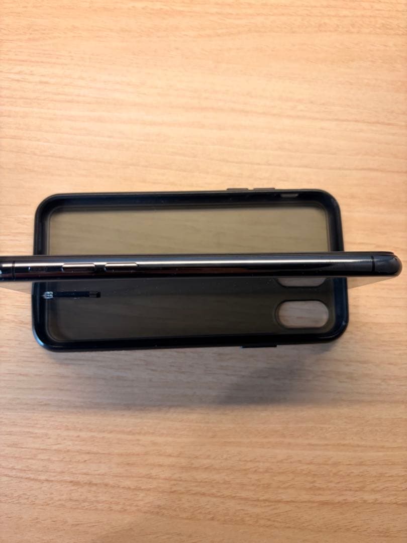 【本日限定価格】iPhone XS 本体 256GB バッテリー79% キズなし